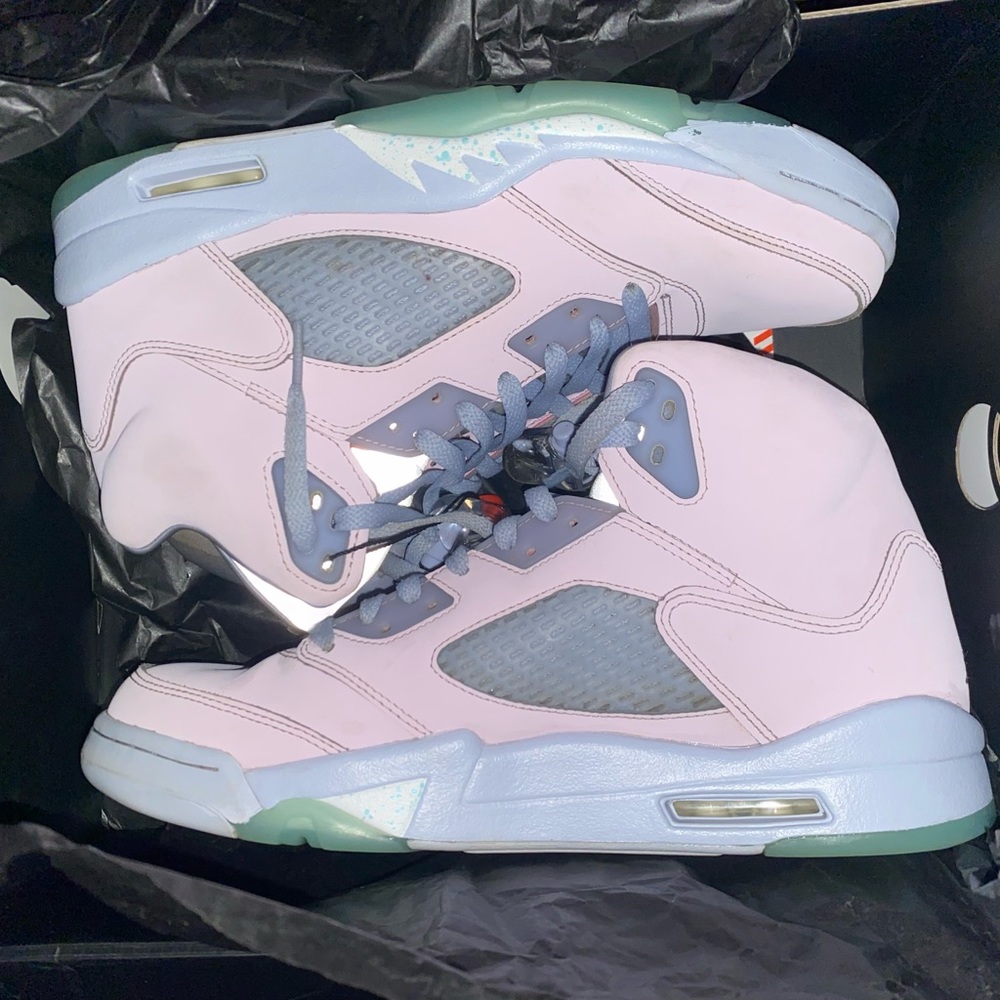 Air Jordan 5 SE Easter